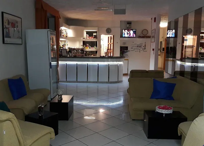 Zenith Hotel
